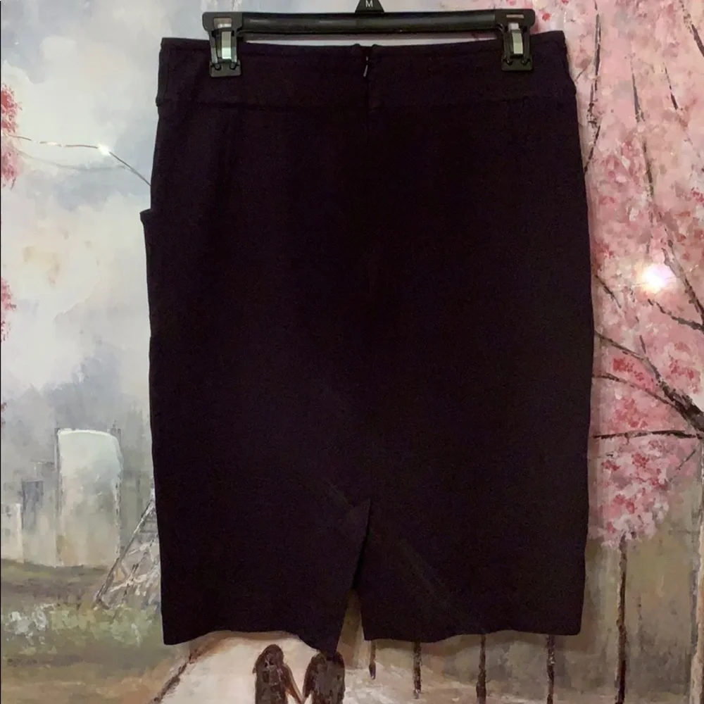 BCBGMAXAZRIA black pencil skirt with side pockets sz 2 EUC